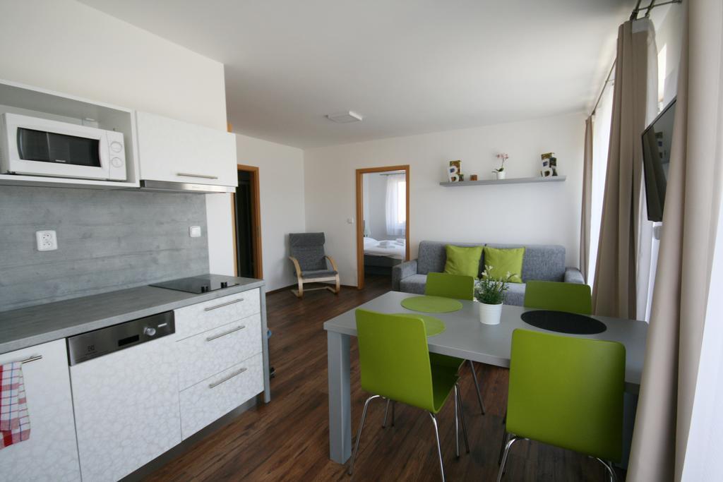 Apartmany Apollon Resort Lednice Exterior foto