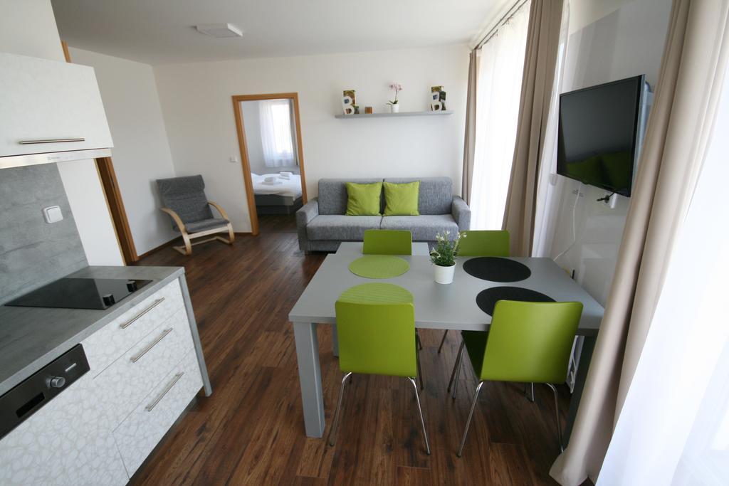 Apartmany Apollon Resort Lednice Exterior foto