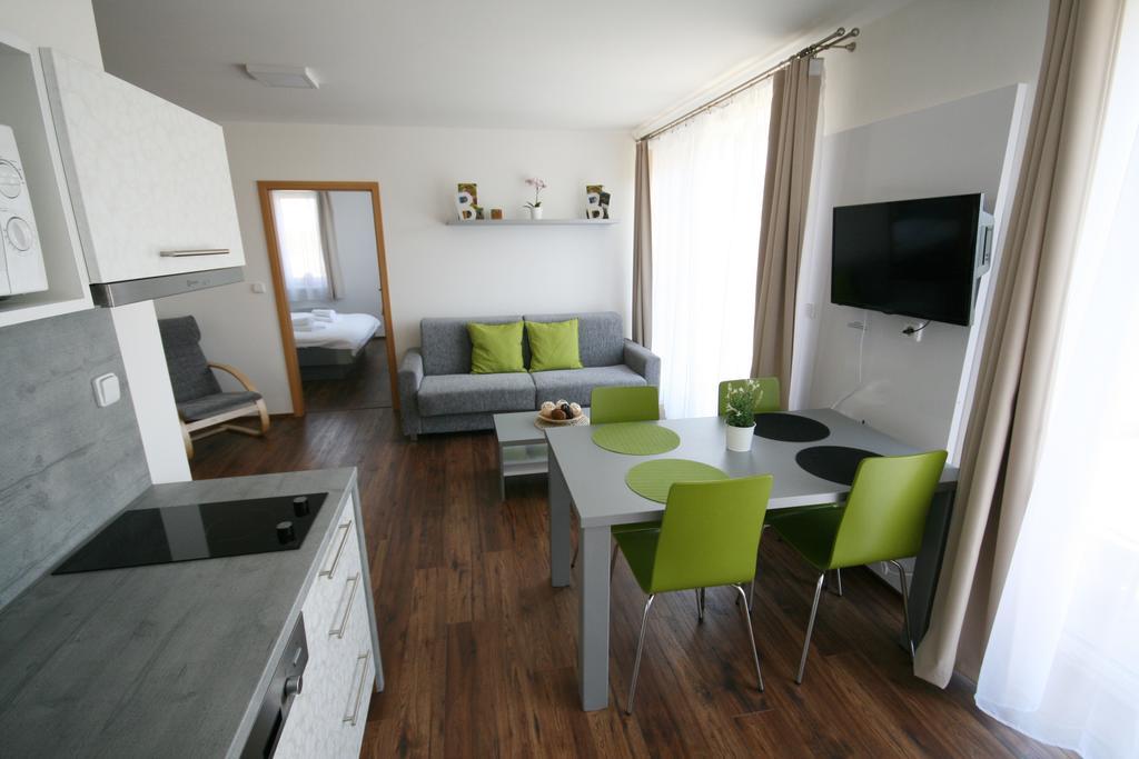 Apartmany Apollon Resort Lednice Exterior foto