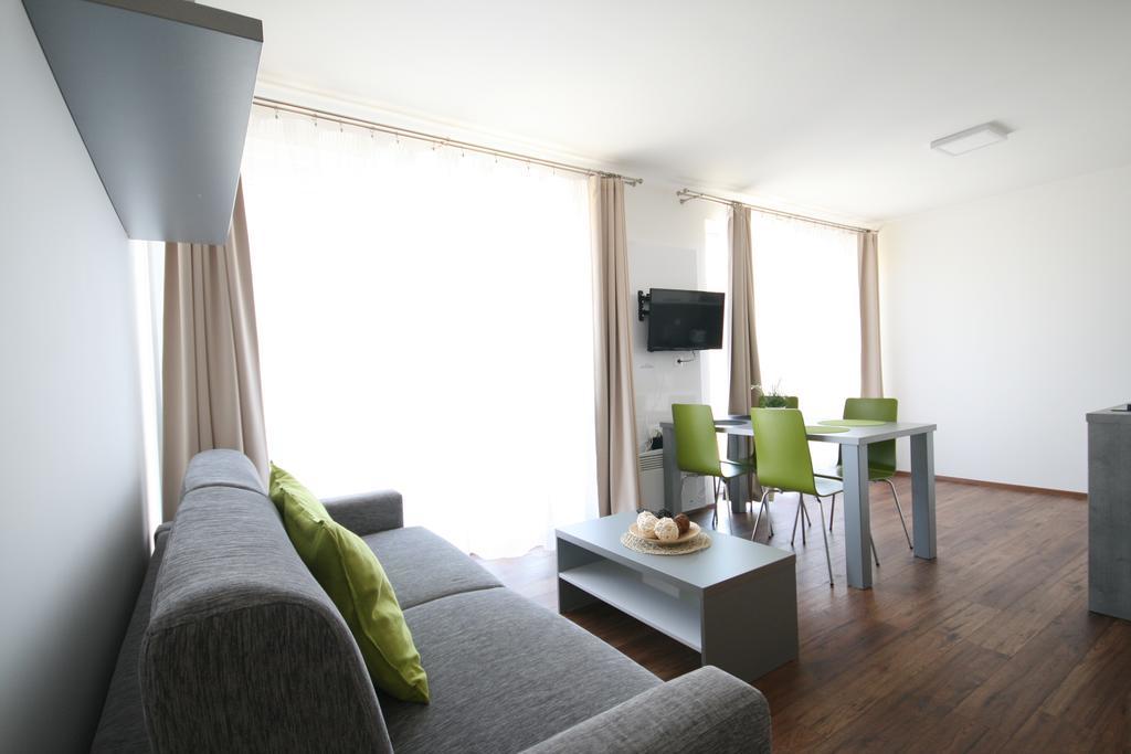 Apartmany Apollon Resort Lednice Exterior foto