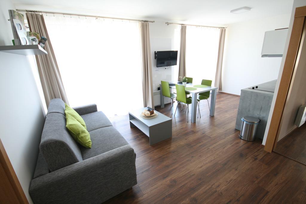 Apartmany Apollon Resort Lednice Exterior foto