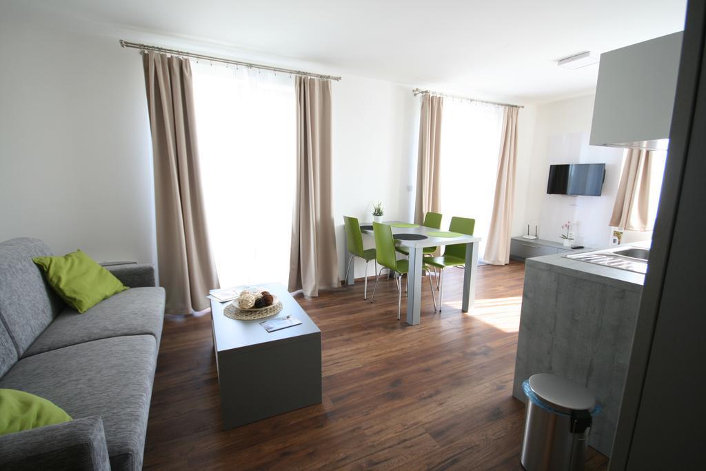 Apartmany Apollon Resort Lednice Exterior foto